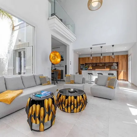 Renovated וילה *