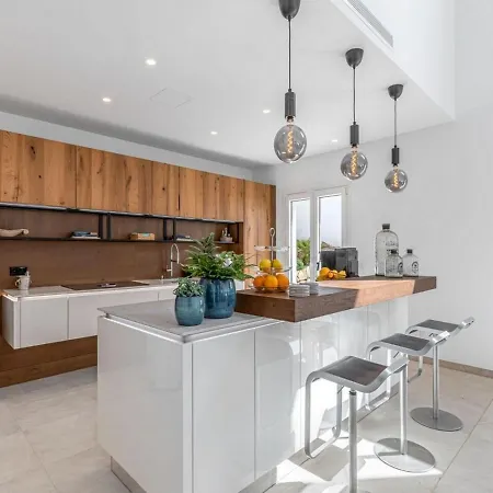 Renovated וילה *